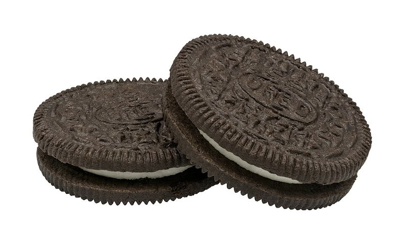 Cadbury Oreo Vanilla Creme Biscuits 120 g