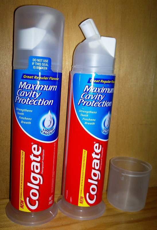 Colgate MaxFresh Toothpaste 150 g